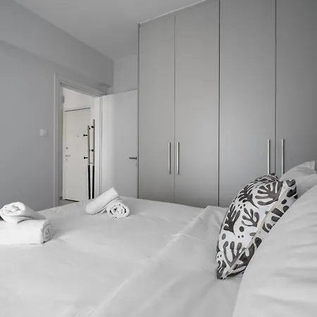 Апартаменты Damon's - 2 Bedrooms *