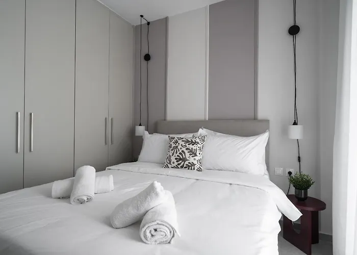 Damon's - 2 Bedrooms Apartment *