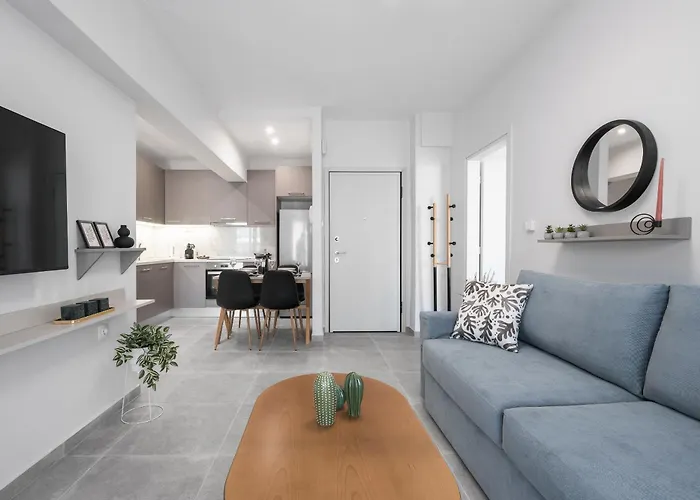 Damon's - 2 Bedrooms Салоники