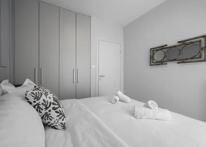 Апартаменты Damon's - 2 Bedrooms