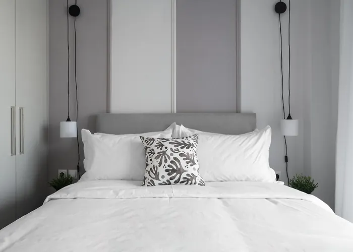 Damon's - 2 Bedrooms Апартаменты Салоники