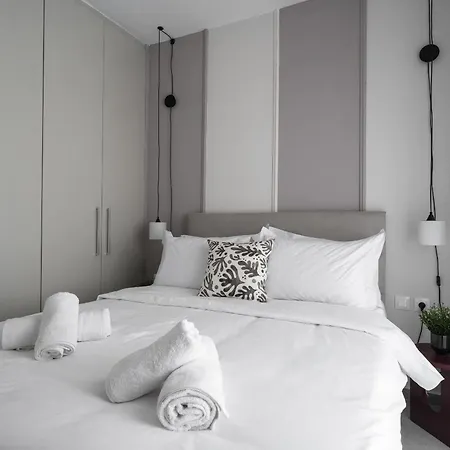 Damon's - 2 Bedrooms Apartman *