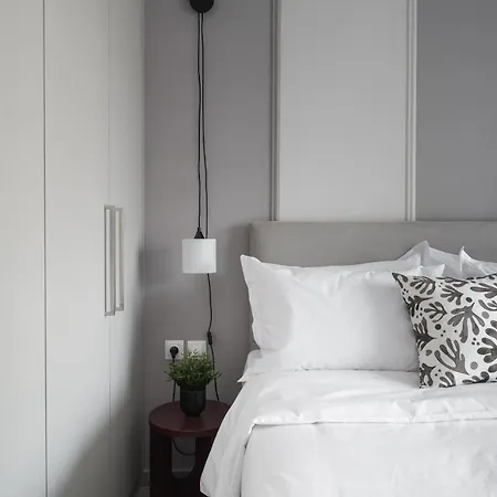 Damon's - 2 Bedrooms Lejlighed