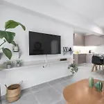 Апартаменты Damon's - 2 Bedrooms *