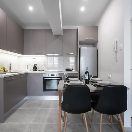 Damon's - 2 Bedrooms Soluň