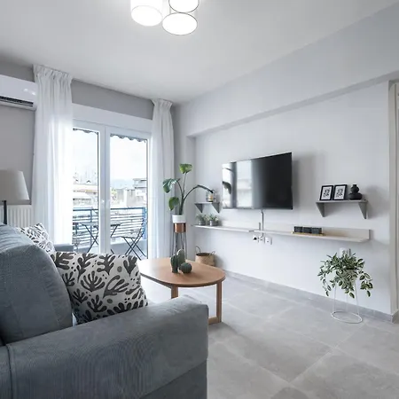 Damon's - 2 Bedrooms